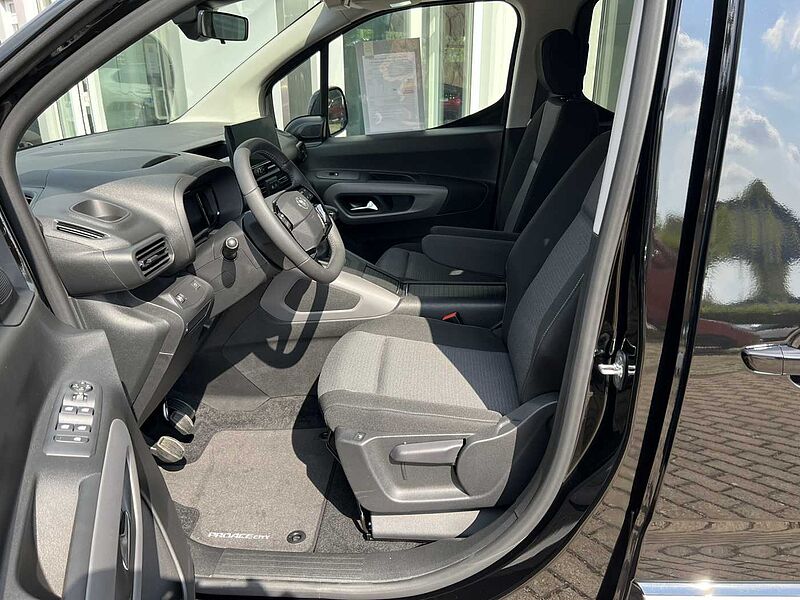 Toyota Proace City Verso 1.2 Turbo L1 Team Deutschland