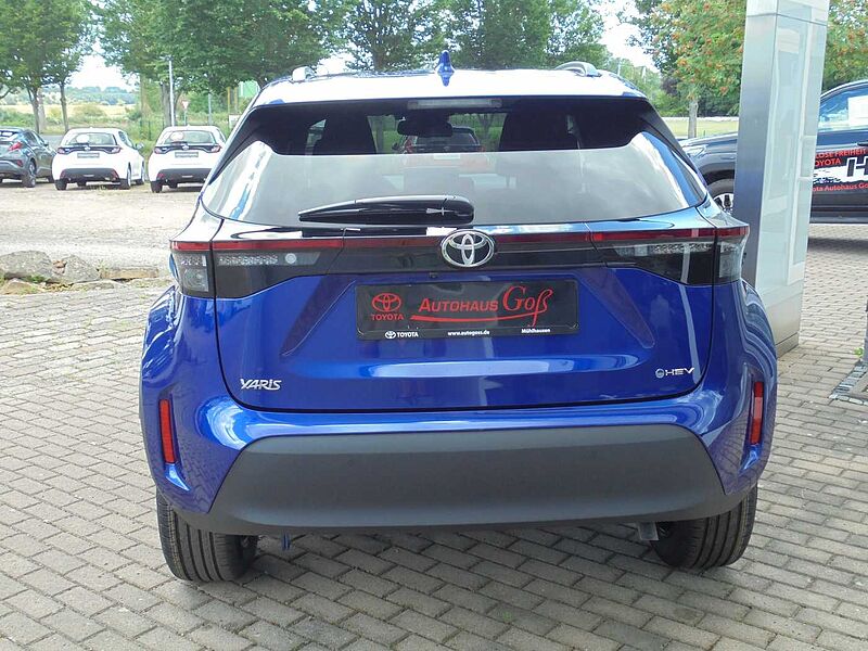 Toyota Yaris Cross Hybrid (130 PS) Team Deutschland