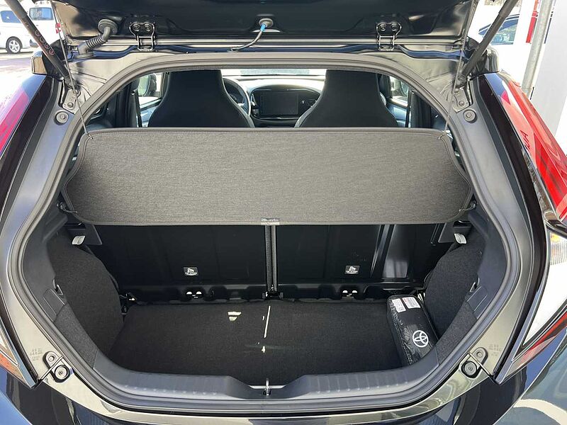 Toyota Aygo X Teamplayer