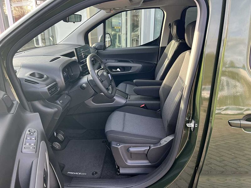 Toyota Proace City Verso 1.2 Turbo L1 Teamplayer