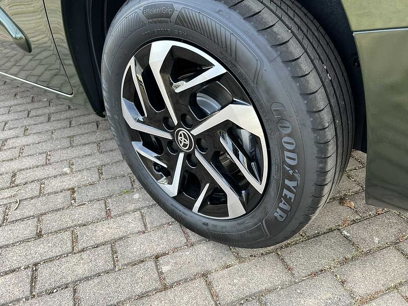 Toyota Proace City Verso 1.2 Turbo L1 Teamplayer