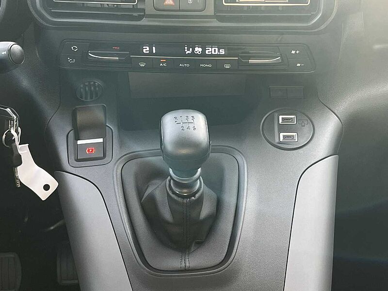 Toyota Proace City Verso 1.2 Turbo L1 Teamplayer