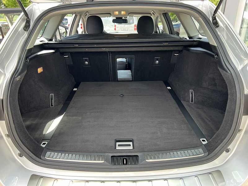Toyota Avensis 1.8 VVT-i , Comfort , Navi
