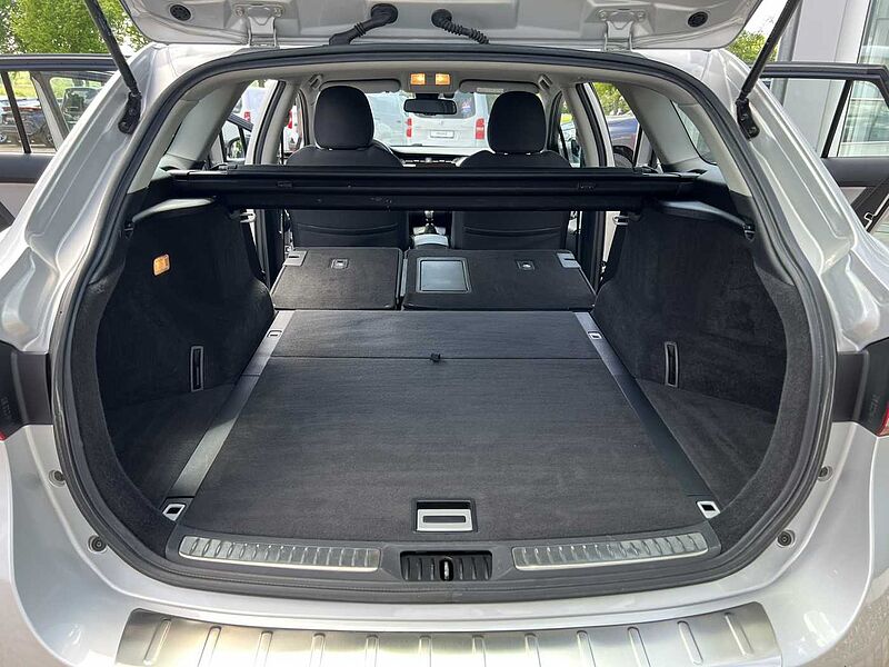 Toyota Avensis 1.8 VVT-i , Comfort , Navi