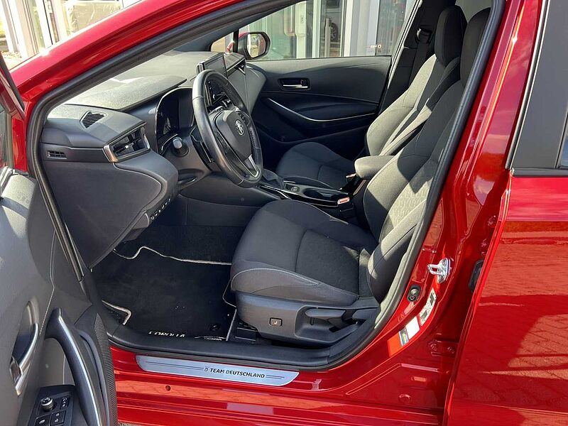 Toyota Corolla Touring Sports 2.0 Hybrid - Team D