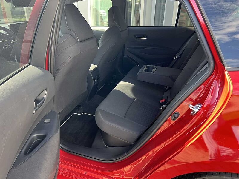 Toyota Corolla Touring Sports 2.0 Hybrid - Team D