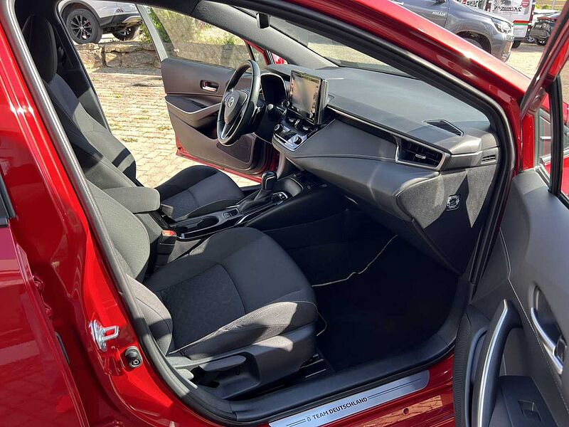 Toyota Corolla Touring Sports 2.0 Hybrid - Team D