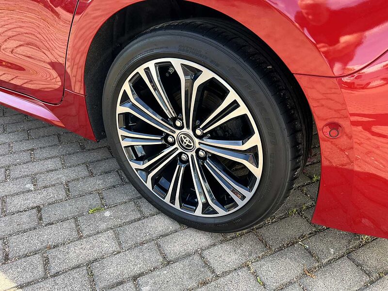Toyota Corolla Touring Sports 2.0 Hybrid - Team D