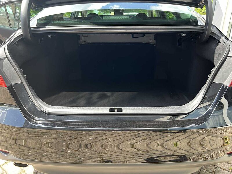 Toyota Camry 2.5 VVTi - Hybrid -  Executive