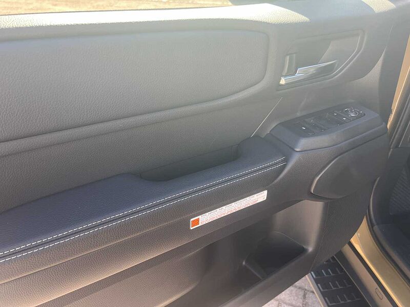 Toyota Land Cruiser 2.8l Diesel - Executive