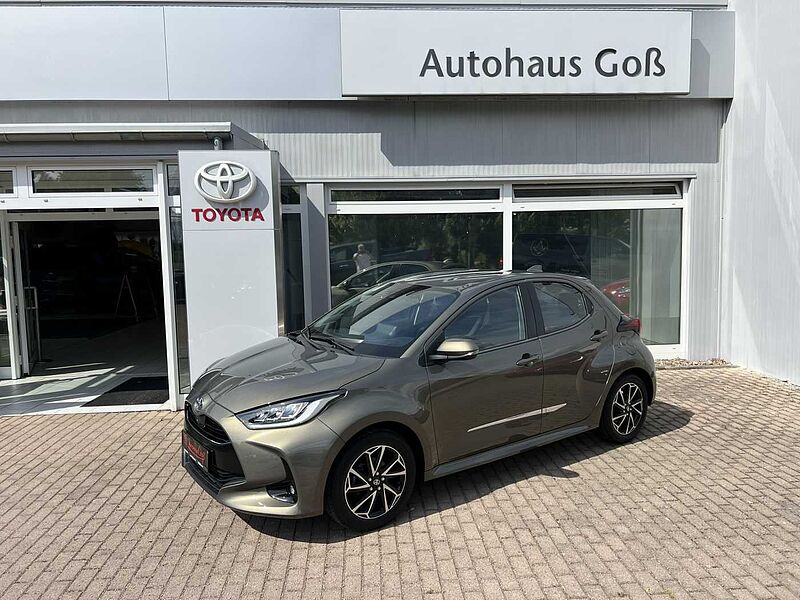 Toyota Yaris 1.5l - Club nur 18.000km