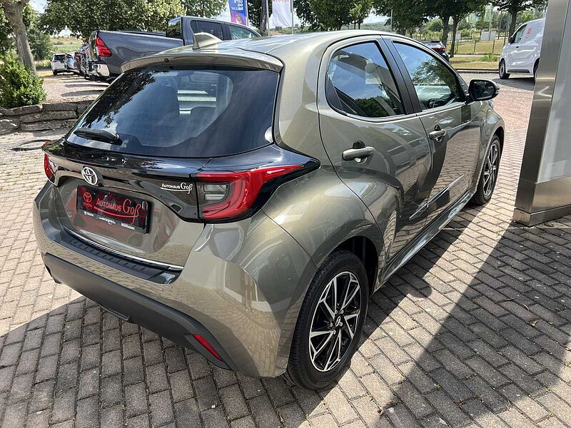 Toyota Yaris 1.5l - Club nur 18.000km