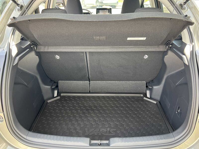 Toyota Yaris 1.5l - Club nur 18.000km