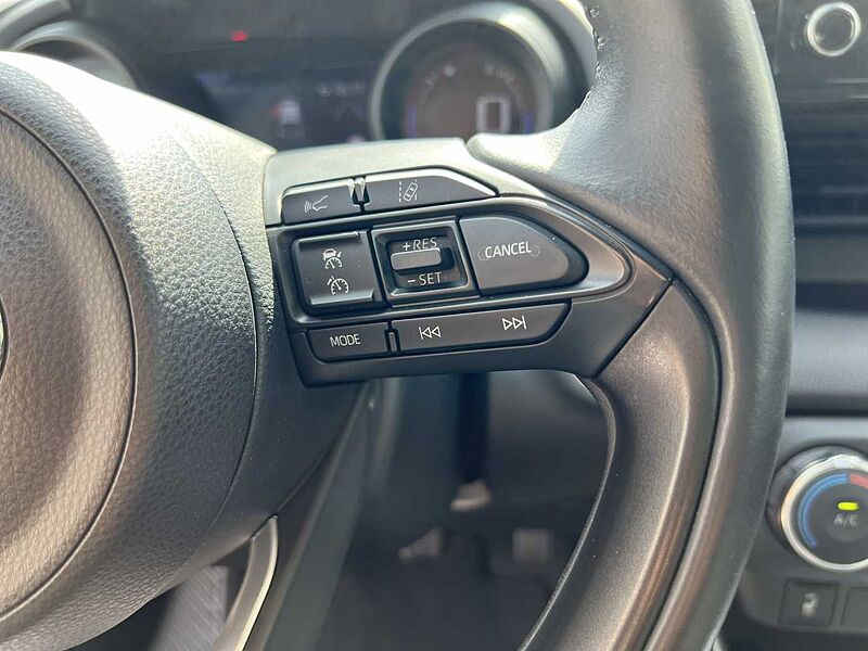 Toyota Yaris 1.5l - Club nur 18.000km
