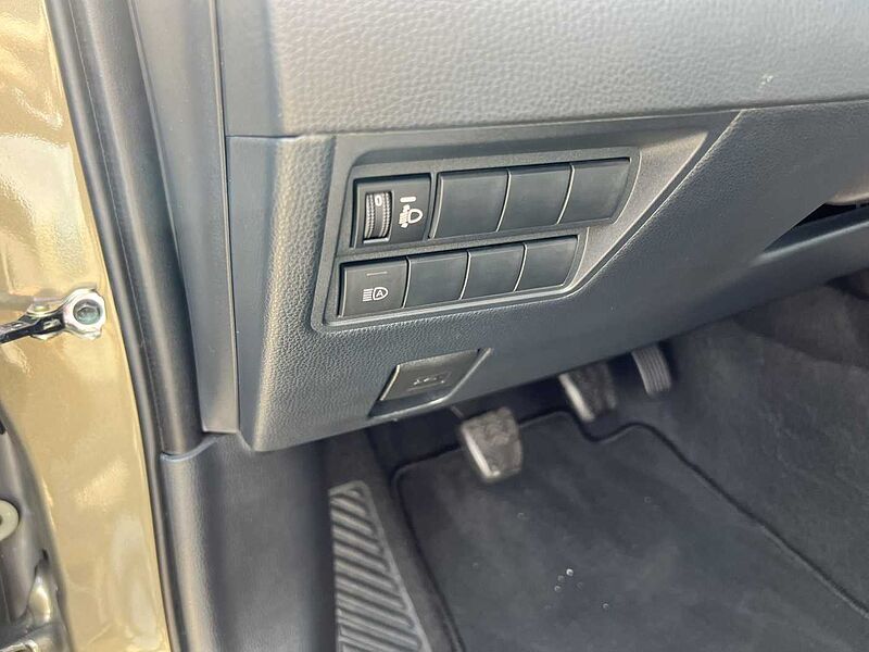 Toyota Yaris 1.5l - Club nur 18.000km