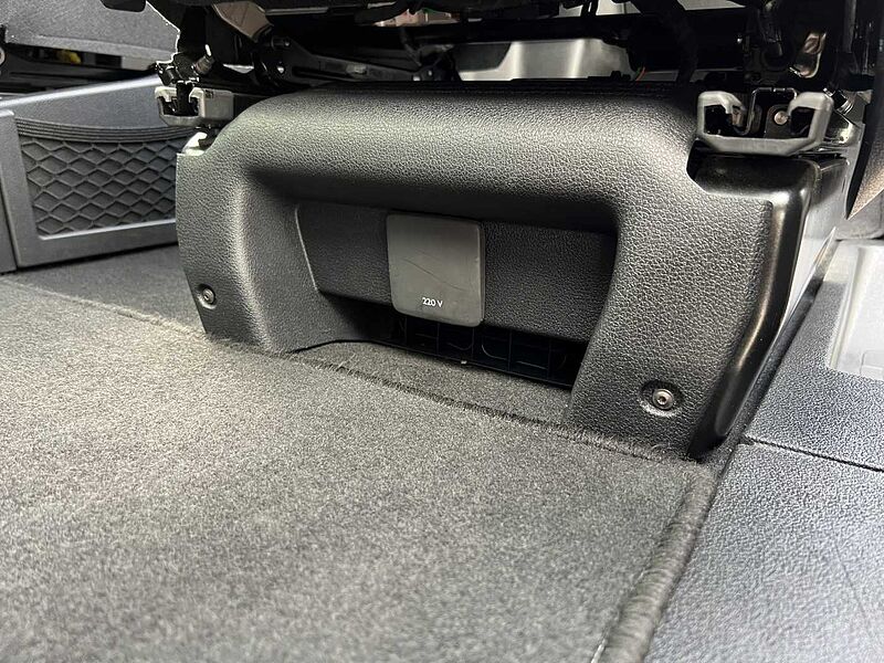 Toyota Proace 2.0l - Lange Version - Team D Executive