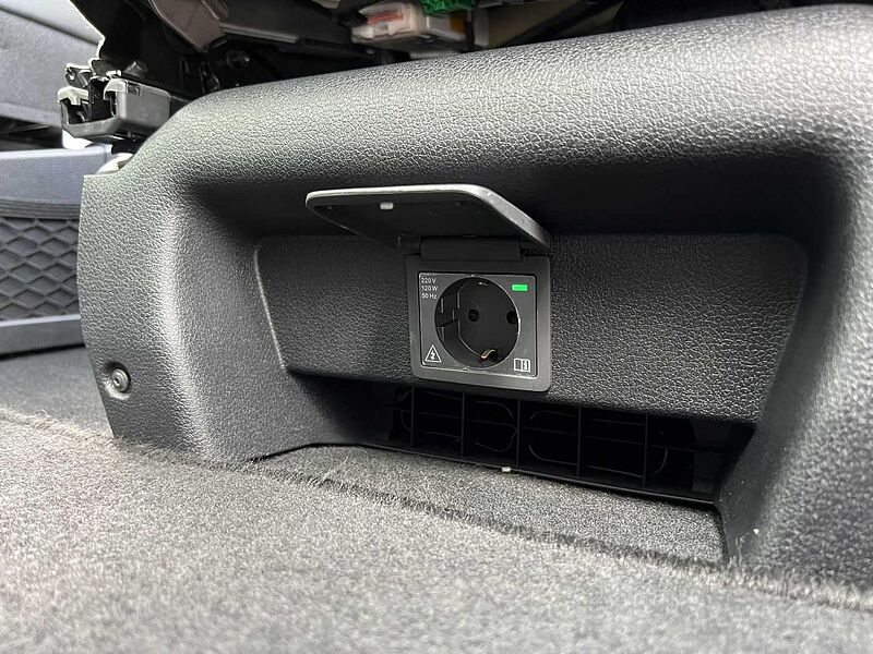 Toyota Proace 2.0l - Lange Version - Team D Executive