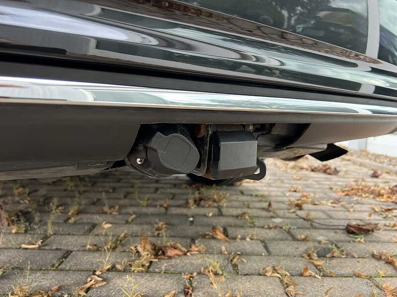Toyota Auris Turbo - Edition-S+ -Touring Sports