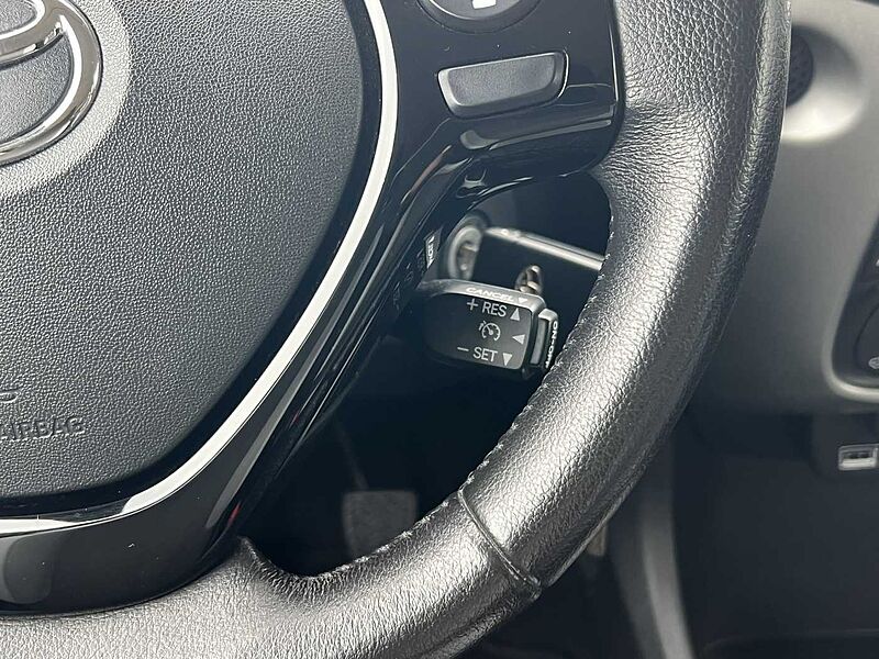 Toyota AYGO x-play touch 5-Türer