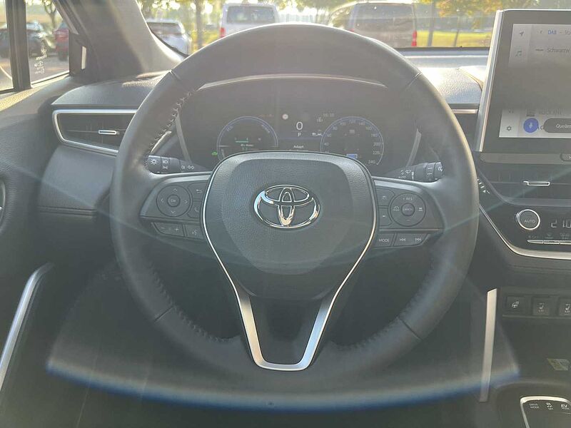 Toyota Corolla Cross Teamplayer mit elektr. Heckklappe