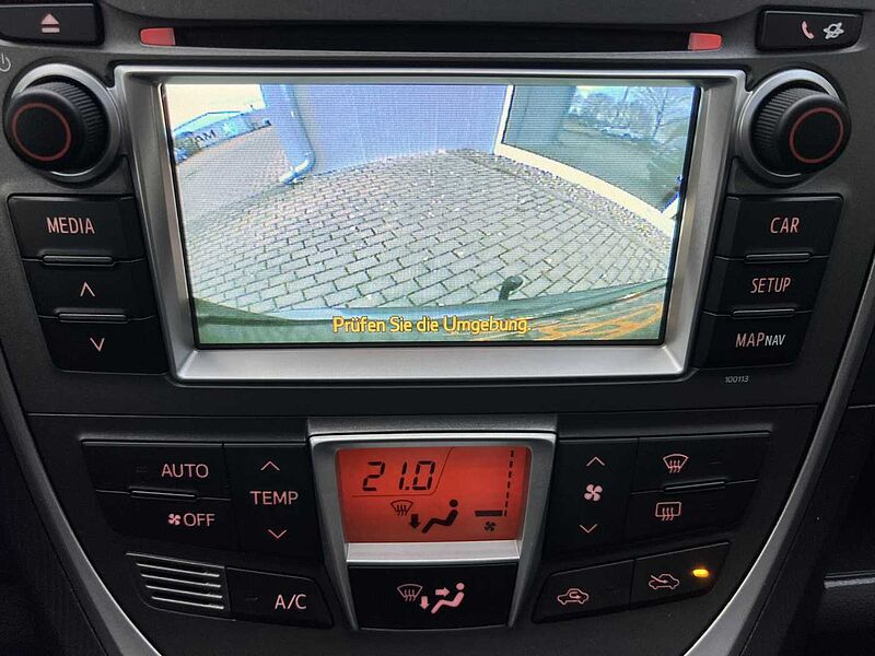 Toyota Verso-S Automatik - Club - Panoramadach und AHK