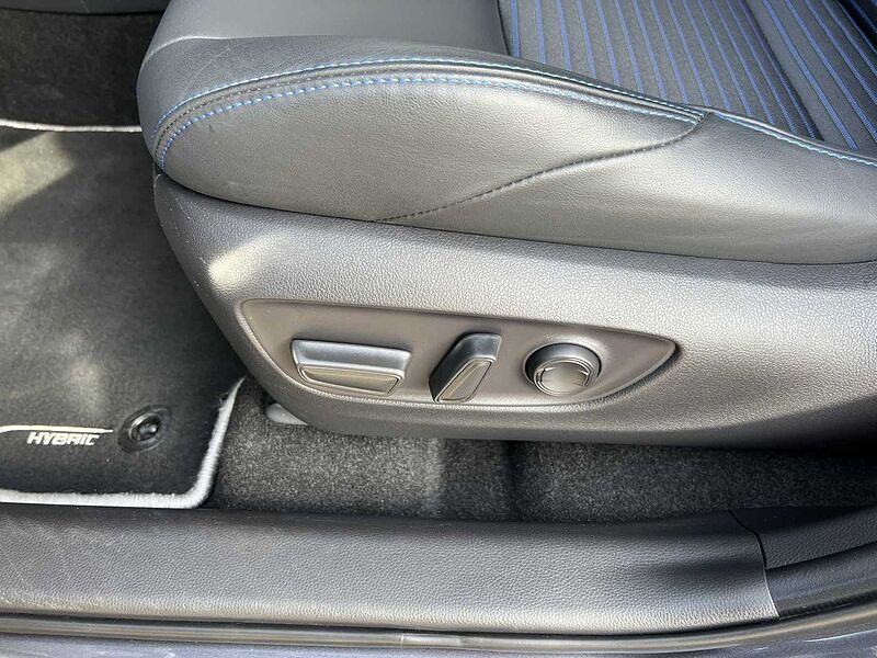 Toyota RAV4 Hybrid 4x2 Style Selection