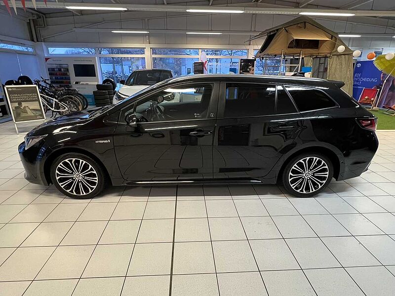 Toyota Corolla Touring Sports Team D AHK