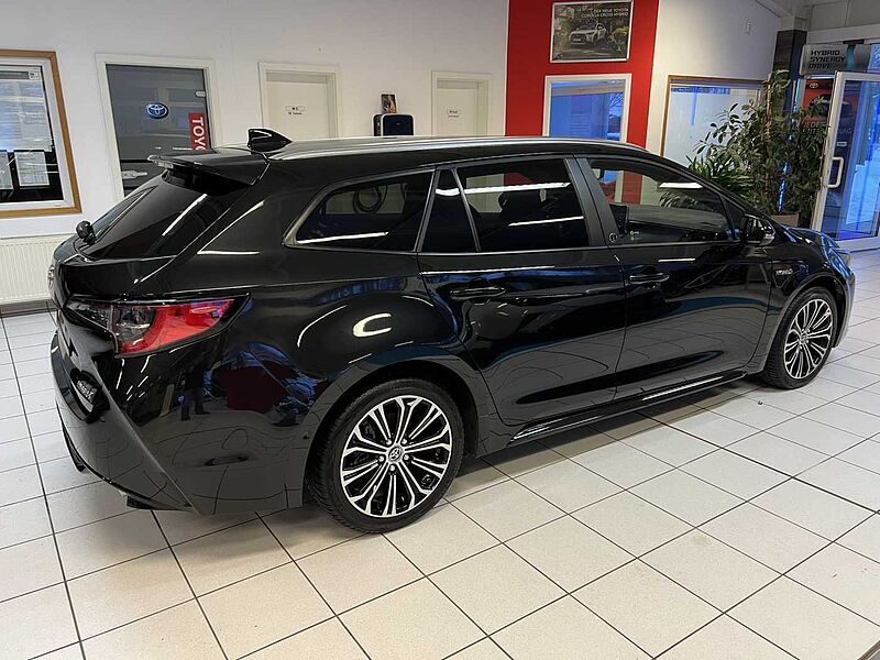 Toyota Corolla Touring Sports Team D AHK