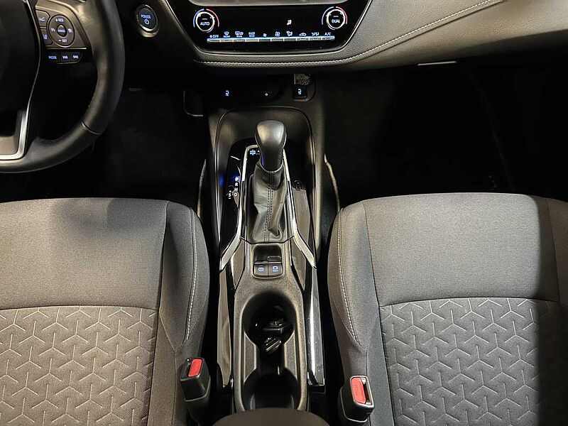 Toyota Corolla Touring Sports Team D AHK