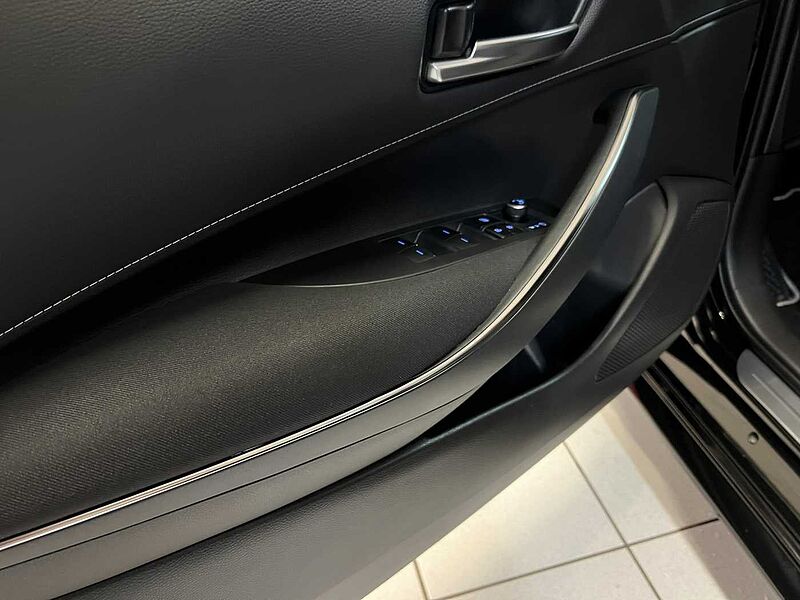 Toyota Corolla Touring Sports Team D AHK