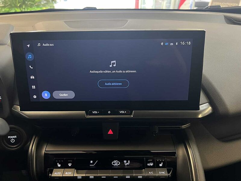 Toyota C-HR Plug - in Hybrid Teamplayer