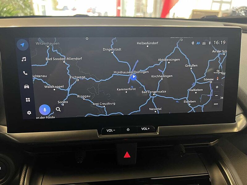 Toyota C-HR Plug - in Hybrid Teamplayer