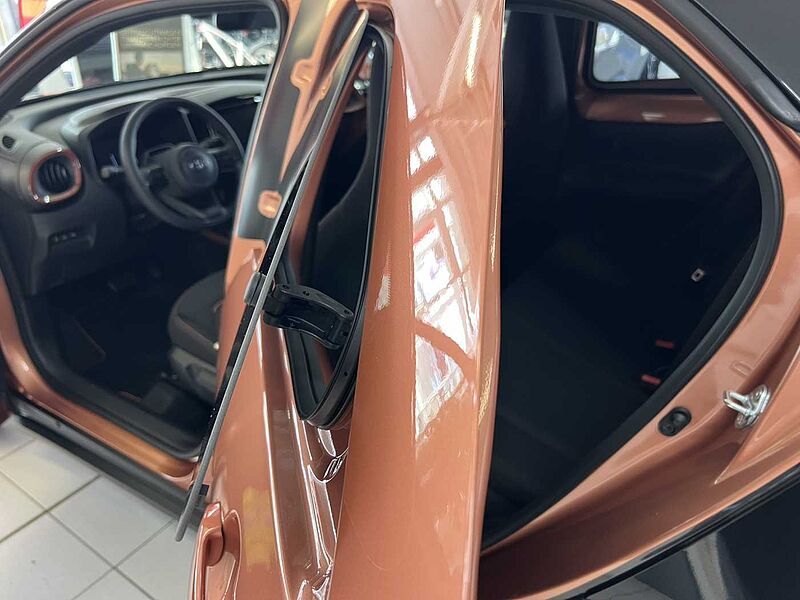 Toyota Aygo X 1.5L - Hybrid - Teamplayer