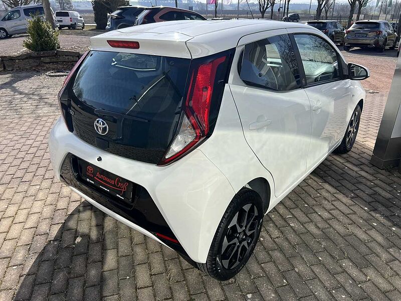 Toyota AYGO X Automatik Team Deutschland