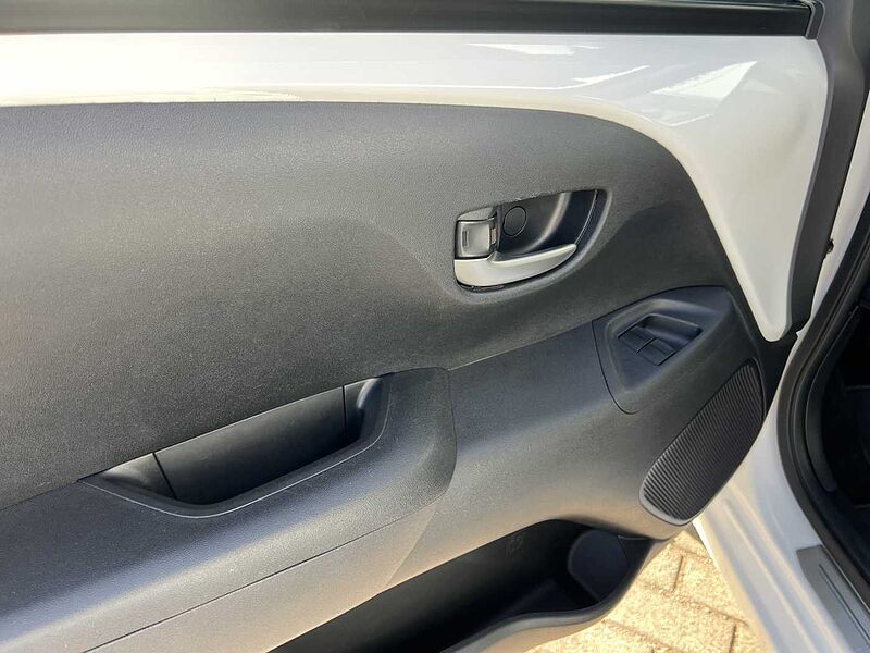 Toyota AYGO X Automatik Team Deutschland