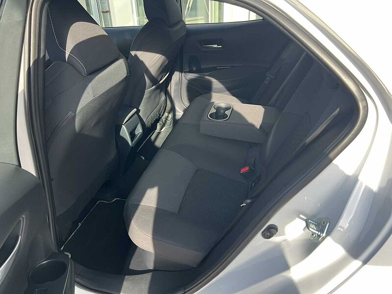 Toyota Corolla 5-T&uuml;rer Business Hybrid Navi