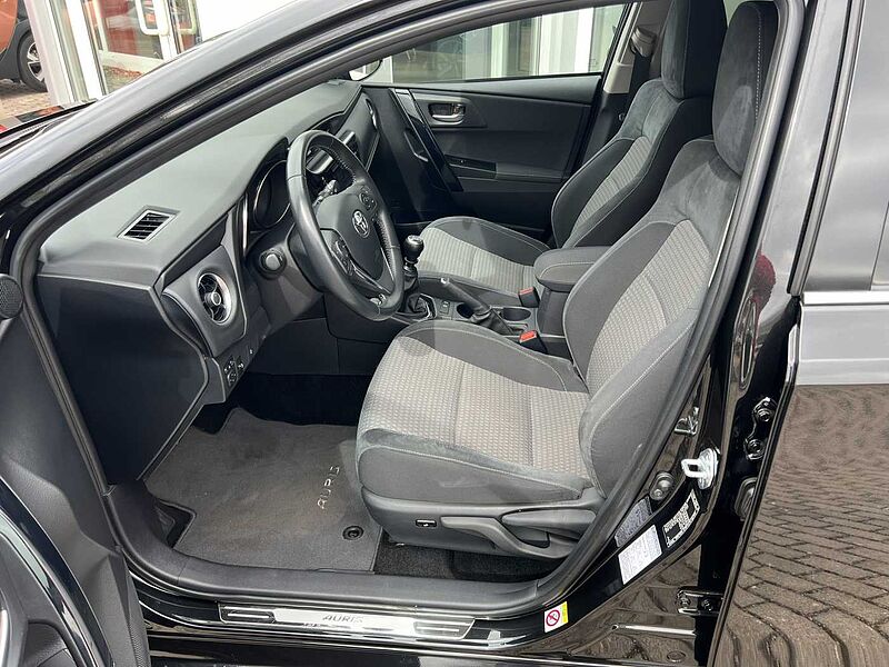 Toyota Auris Auris Touring Sports Team D