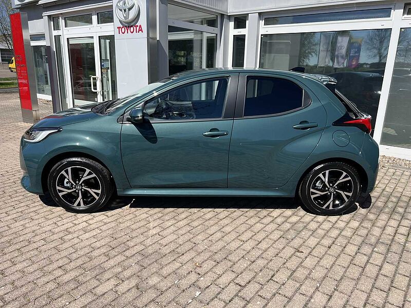 Toyota Yaris Hybrid Teamplayer