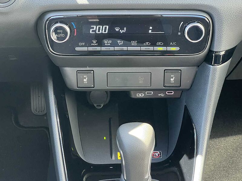 Toyota Yaris Hybrid Teamplayer