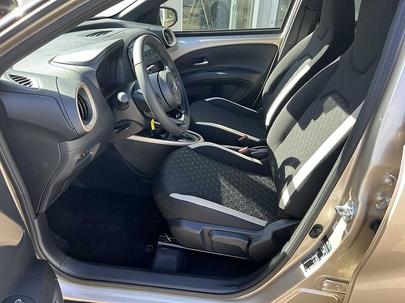 Toyota Aygo X Automatik - Teamplayer