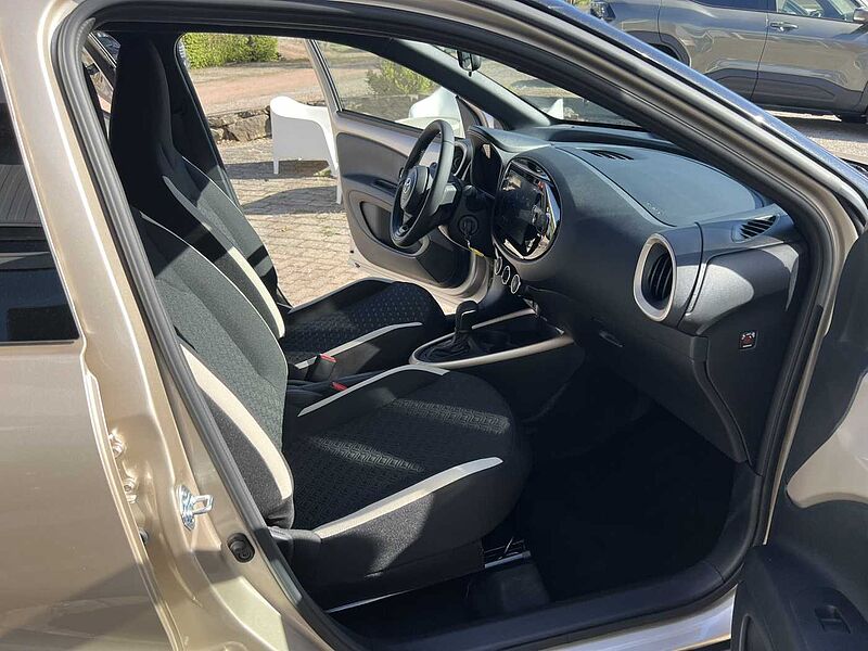 Toyota Aygo X Automatik - Teamplayer