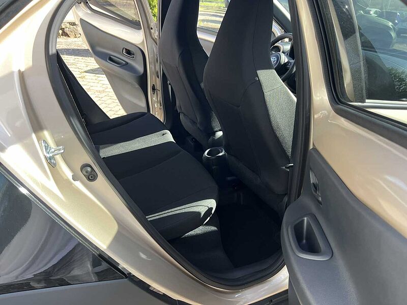 Toyota Aygo X Automatik - Teamplayer
