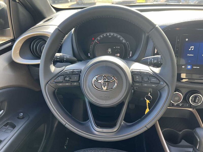 Toyota Aygo X Automatik - Teamplayer