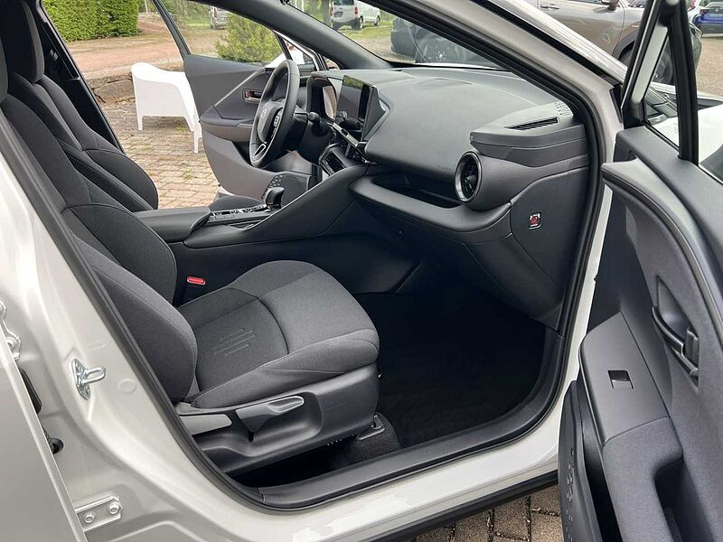 Toyota C-HR Hybrid 1.8l Teamplayer