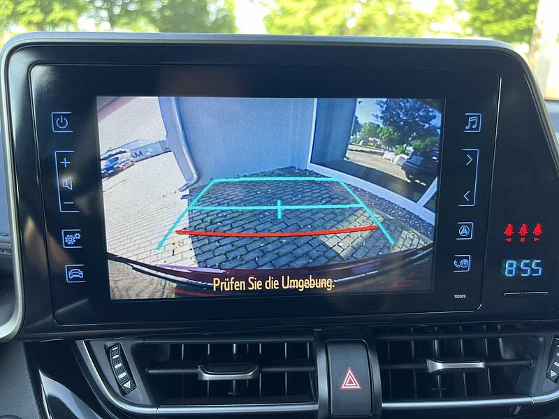 Toyota C-HR Team Deutschland mit LED Paket und Navi