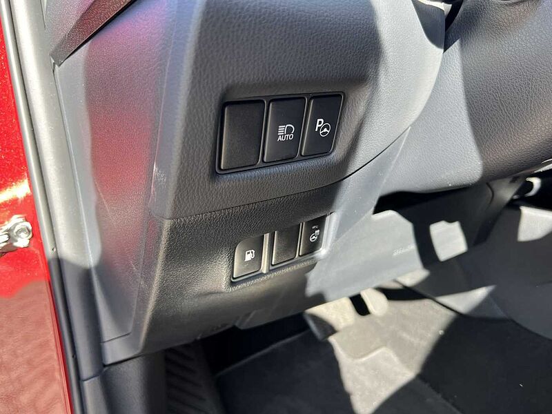 Toyota C-HR Team Deutschland mit LED Paket und Navi
