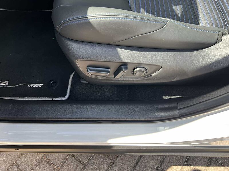 Toyota RAV4 Hybrid Style Selection - 360&deg;Kamera - Leder