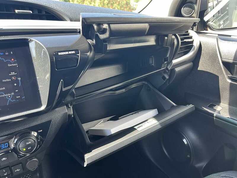 Toyota Hilux Spezial Umbau Automatik