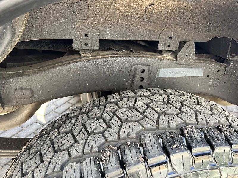 Toyota Hilux Spezial Umbau Automatik