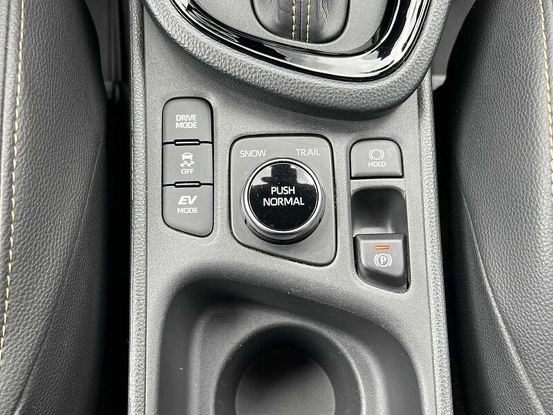 Toyota Yaris Cross Allrad Adventure AHZV